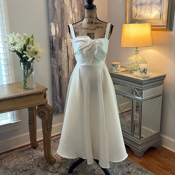 Marchesa White Wedding Dress - Picture 6 of 12